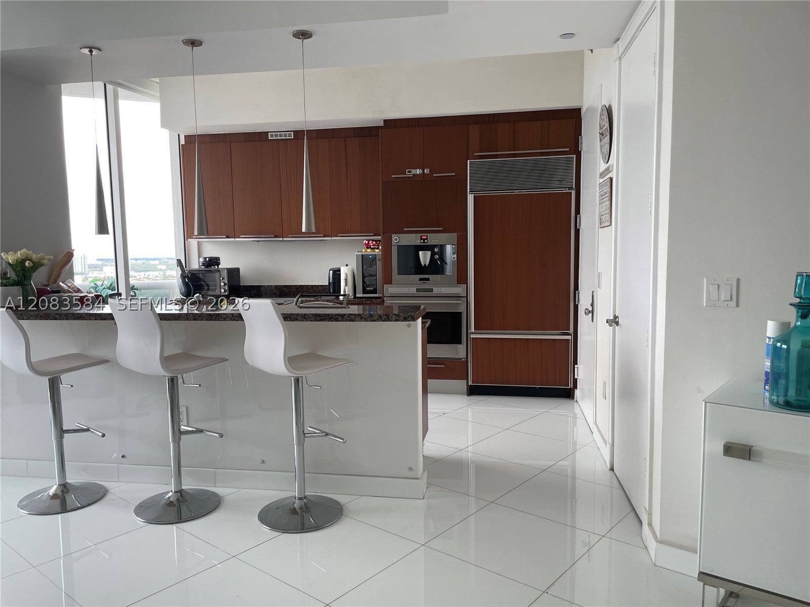 15811 Collins Ave 2305