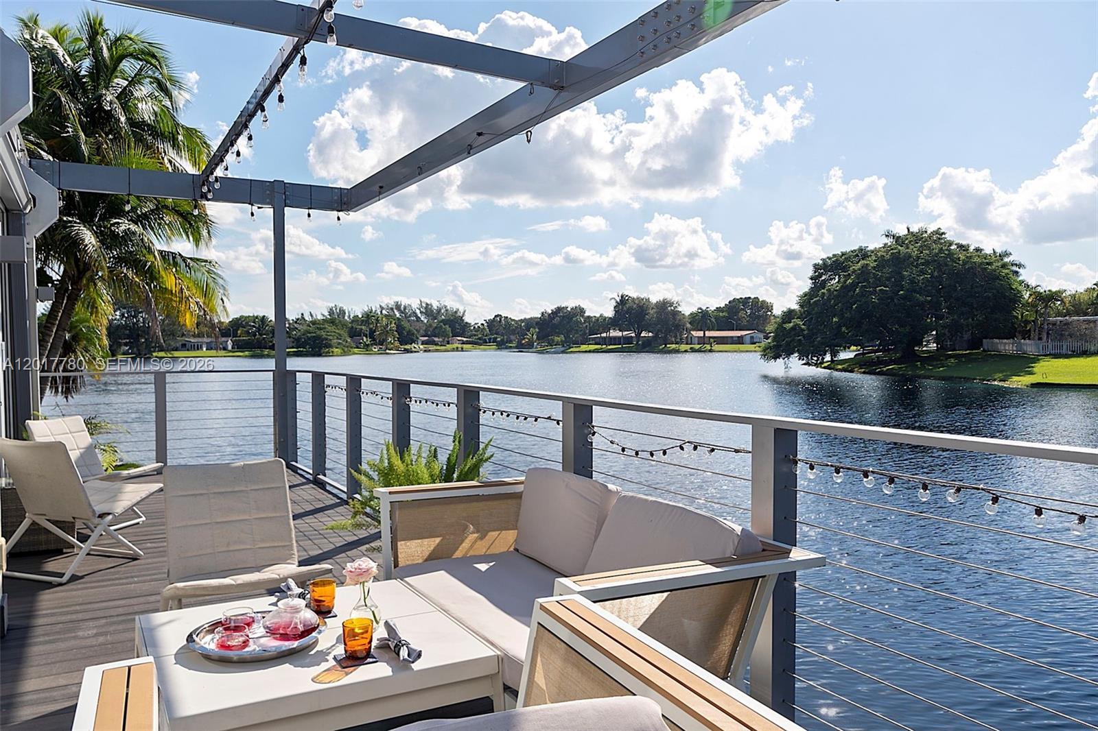 MIAMI LAKES-LAKE KATHARIN - Residential