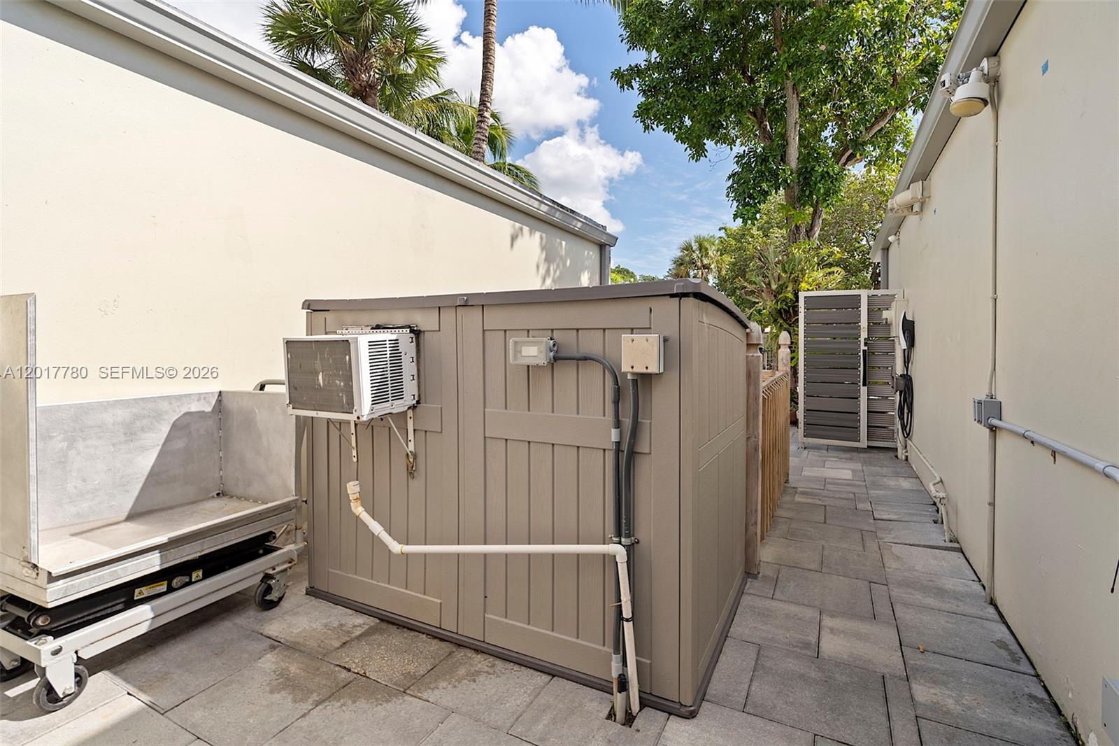 MIAMI LAKES-LAKE KATHARIN - Residential