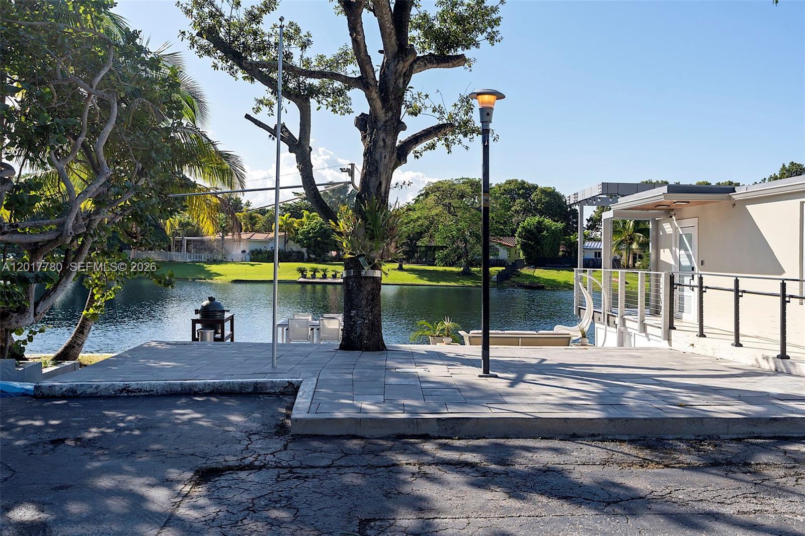 MIAMI LAKES-LAKE KATHARIN - Residential