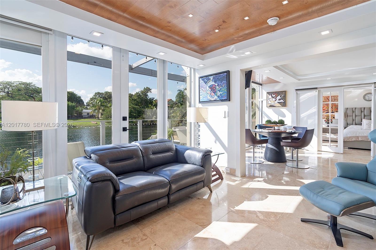 MIAMI LAKES-LAKE KATHARIN - Residential