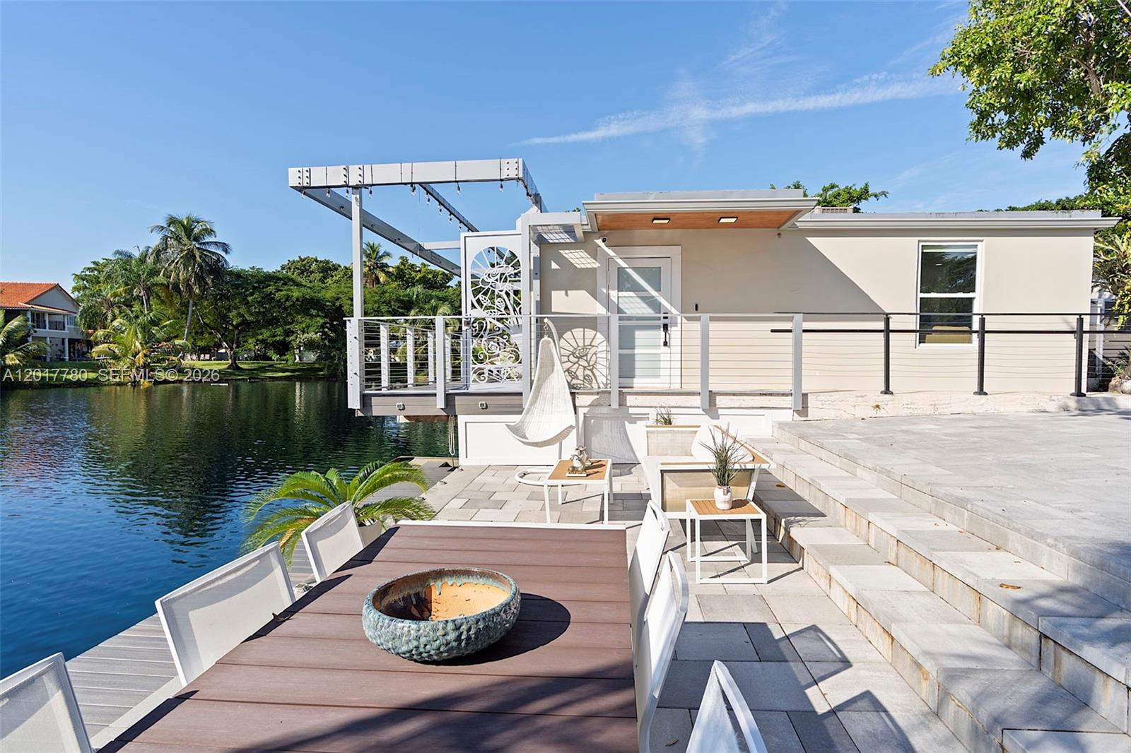 MIAMI LAKES-LAKE KATHARIN - Residential