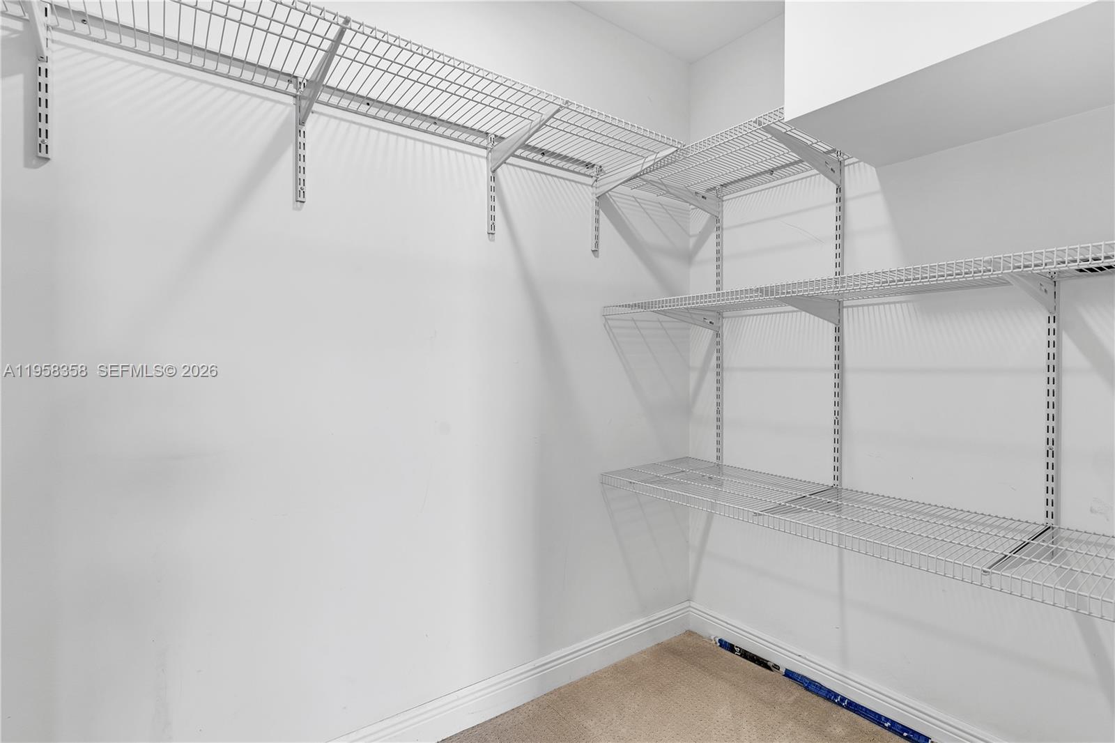 LAUDERDALE - Residential Lease