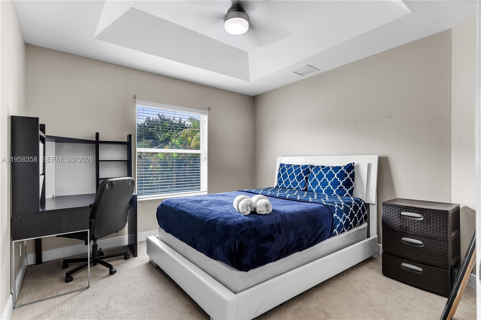 LAUDERDALE - Residential Lease