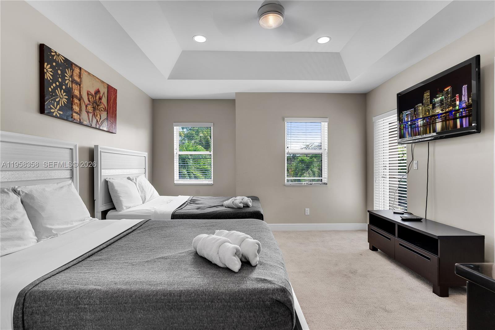 LAUDERDALE - Residential Lease