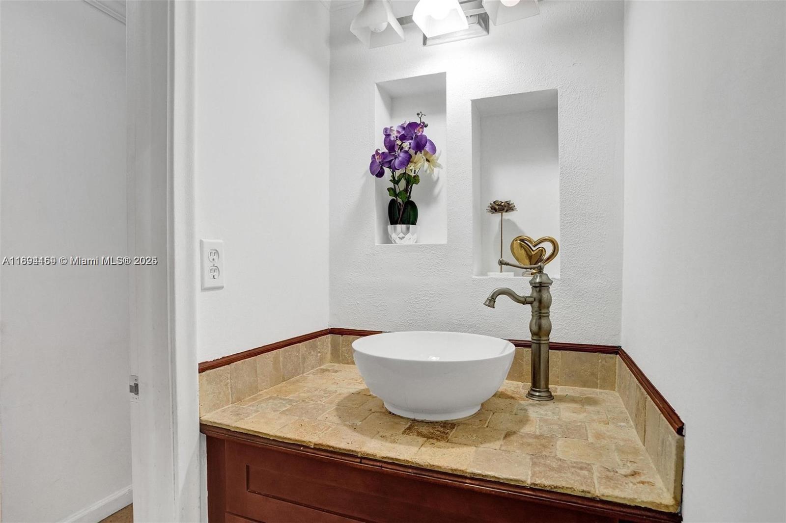 COURTS OF INVERRARY PHASE - Residential