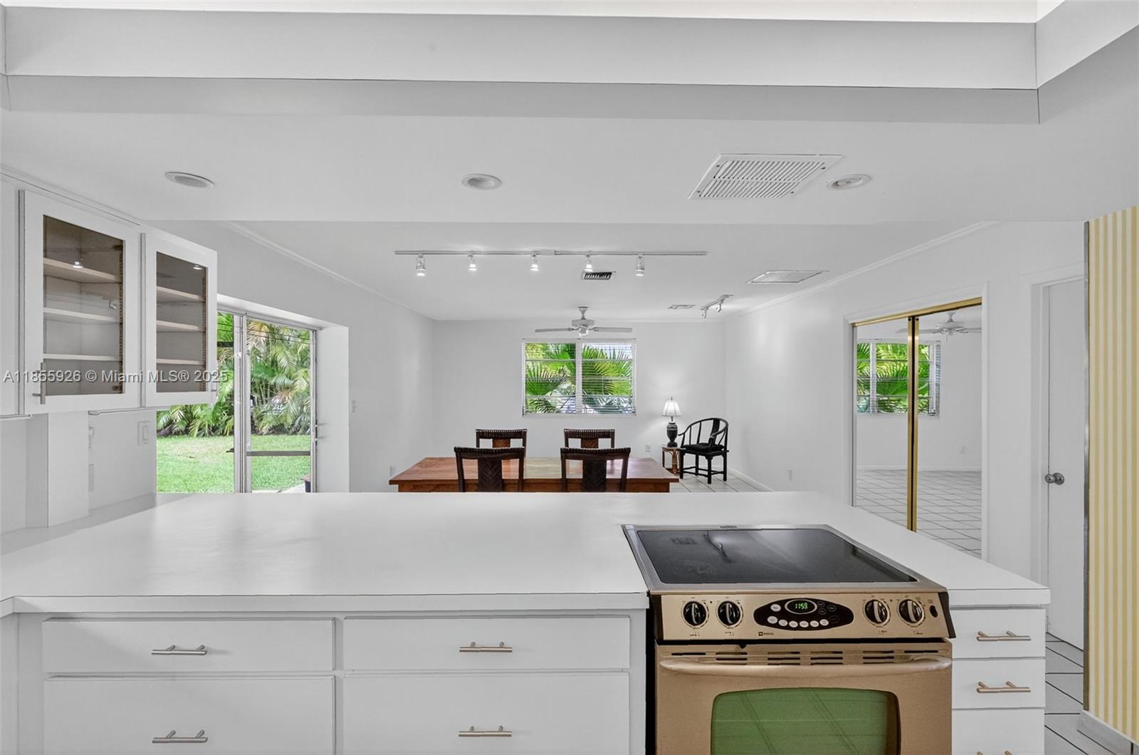 CAROL HILL ESTS - Residential