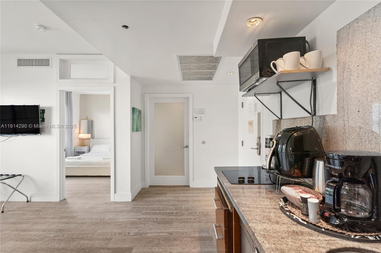 THE STRAND ON OCEAN DRIVE - Residential