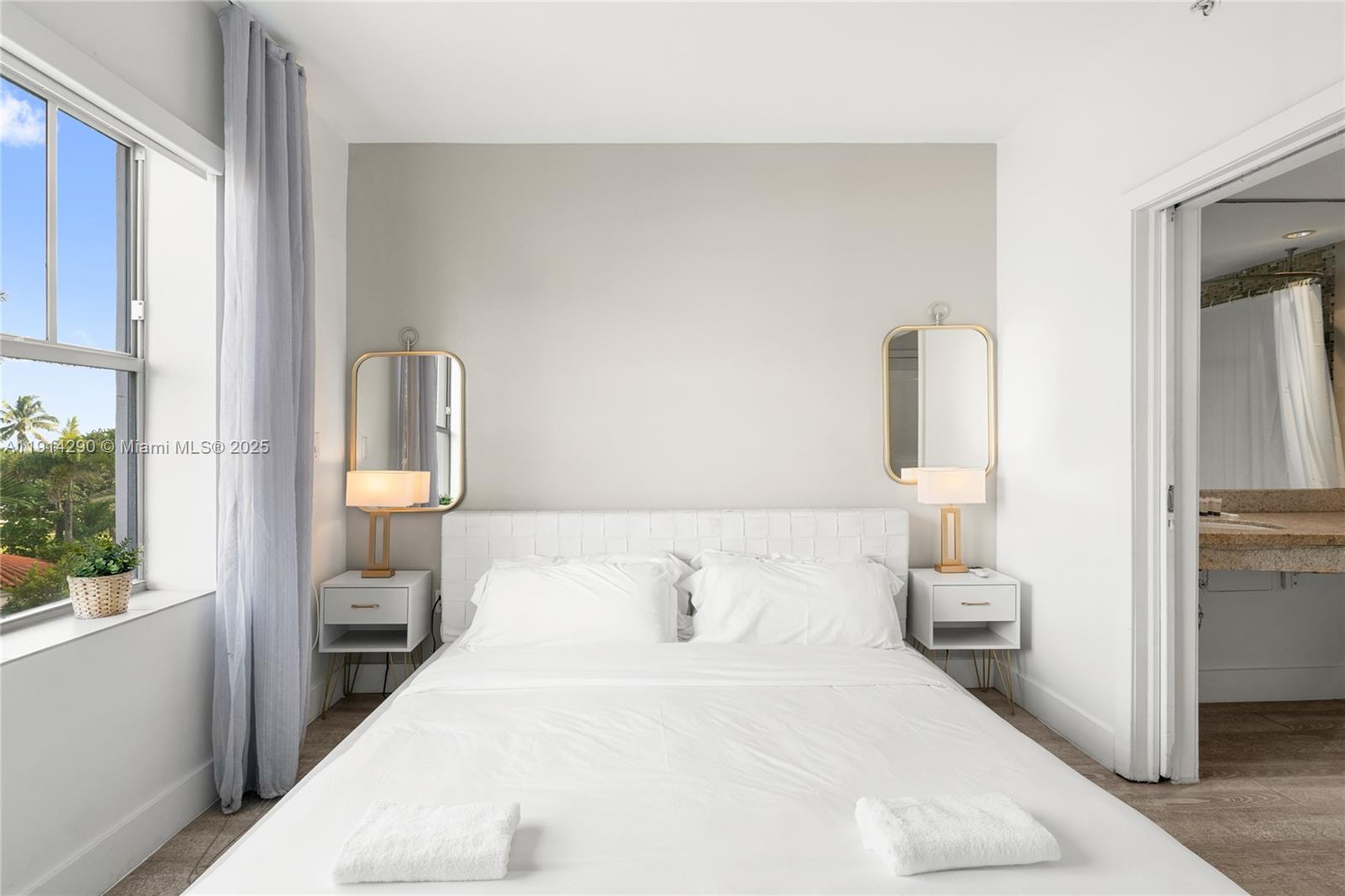 THE STRAND ON OCEAN DRIVE - Residential