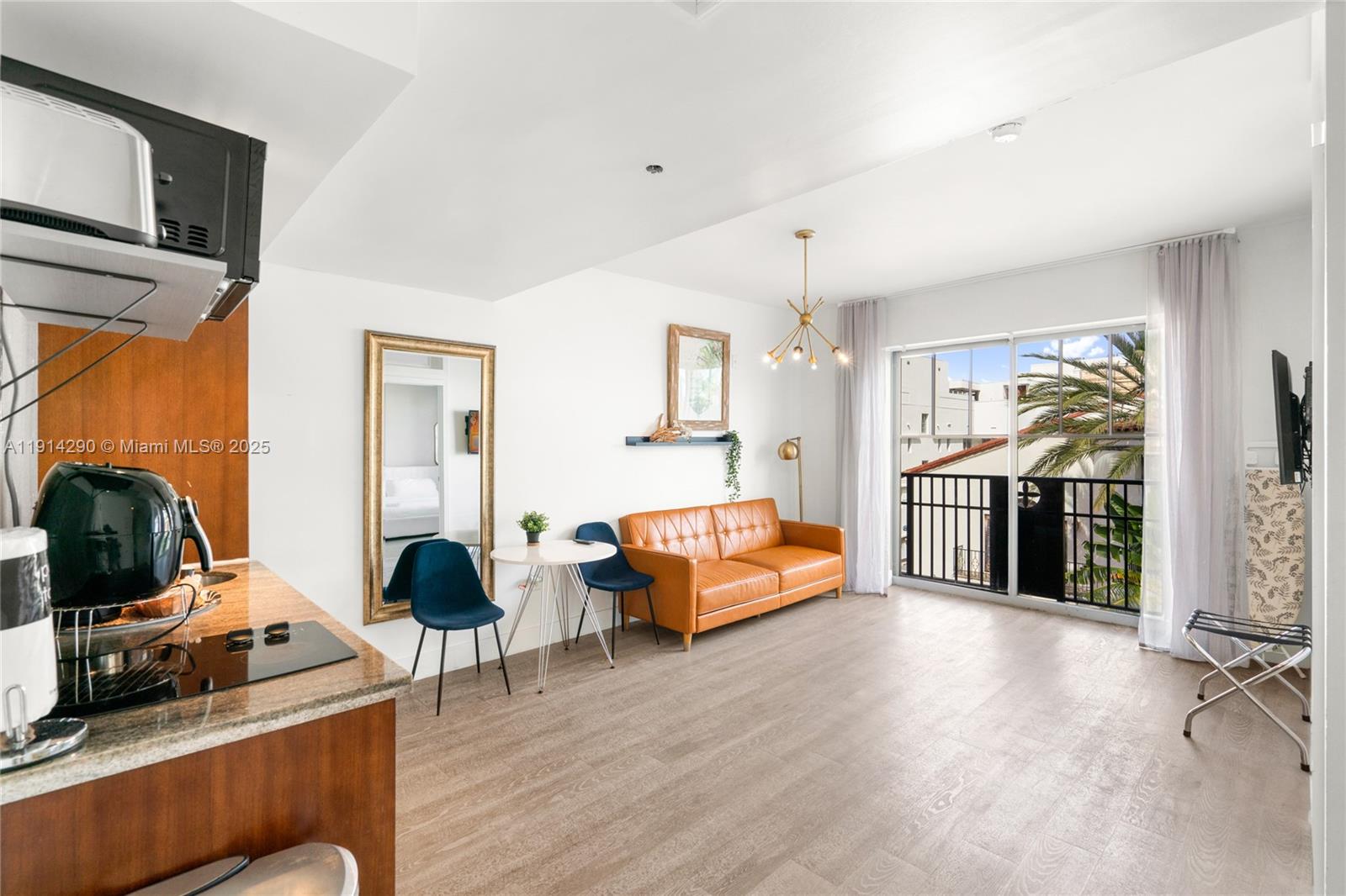 THE STRAND ON OCEAN DRIVE - Residential