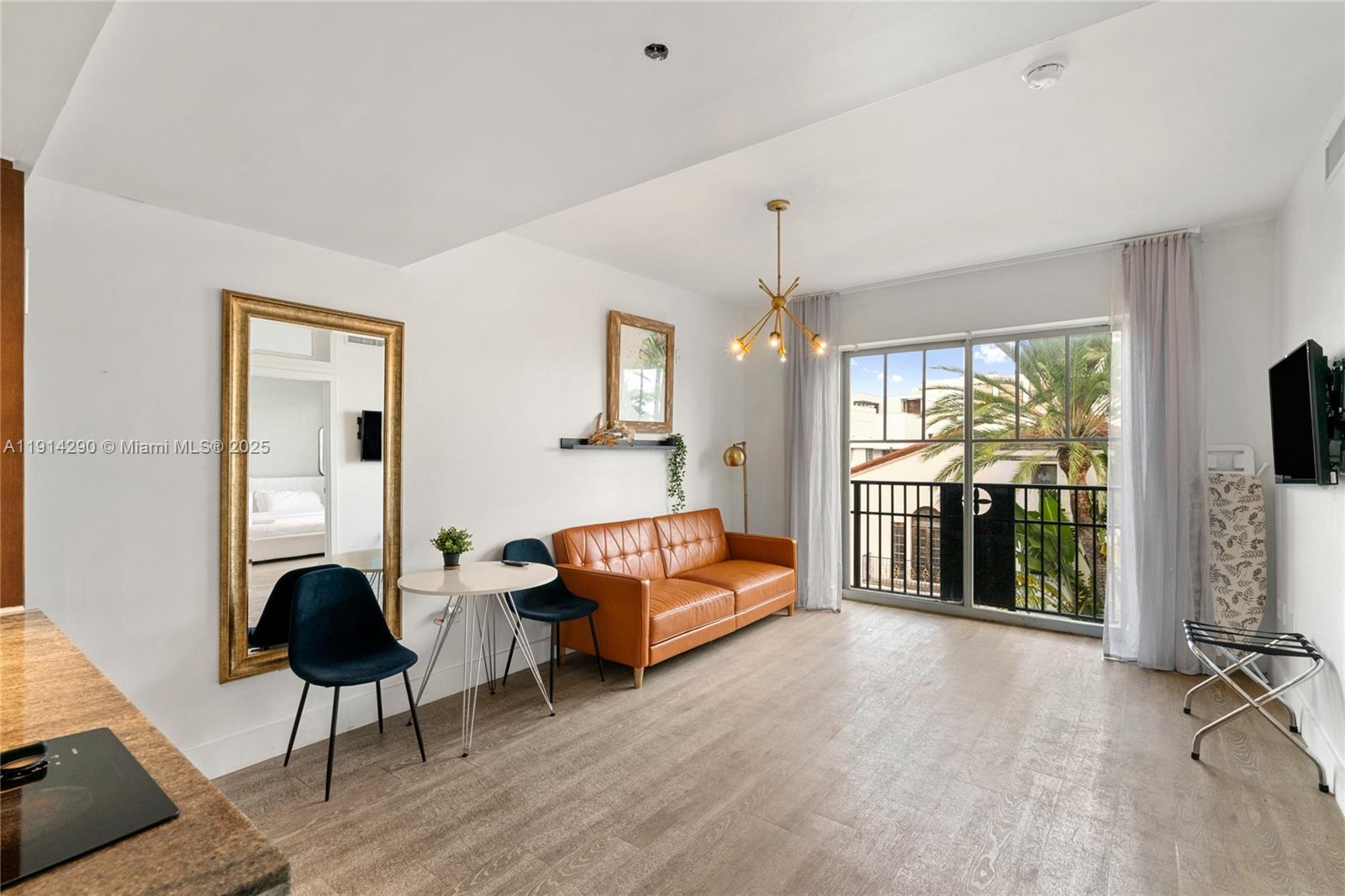 THE STRAND ON OCEAN DRIVE - Residential