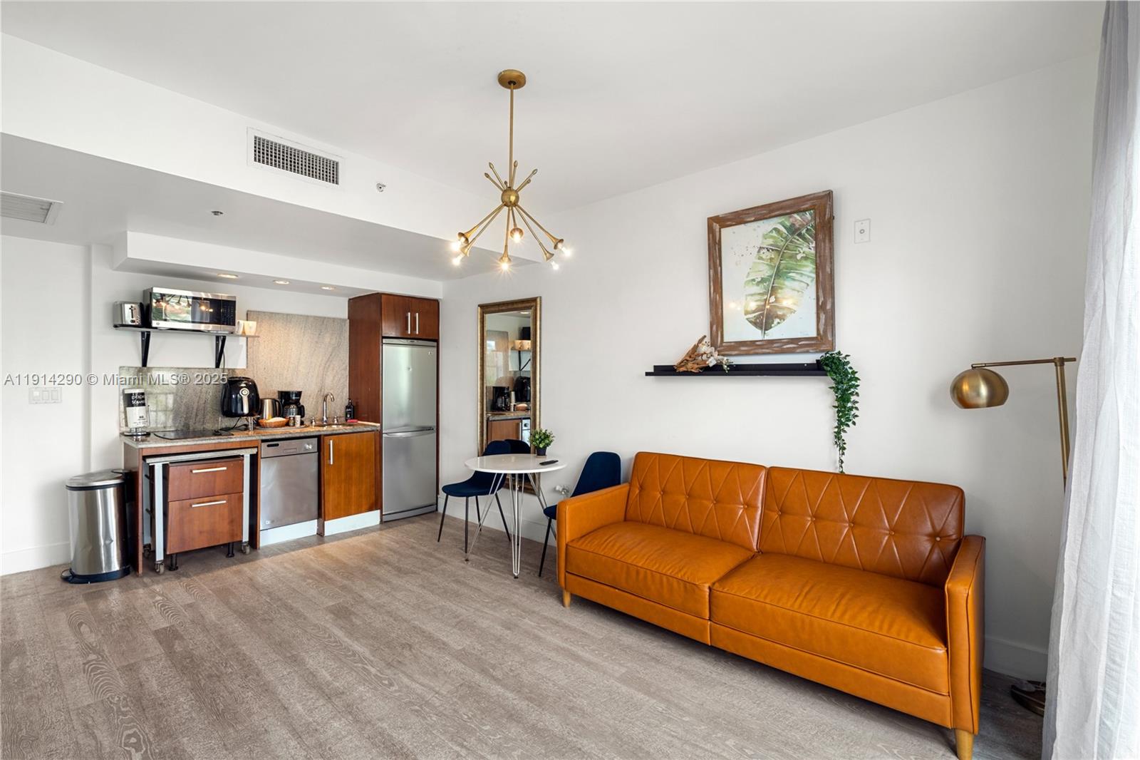 THE STRAND ON OCEAN DRIVE - Residential