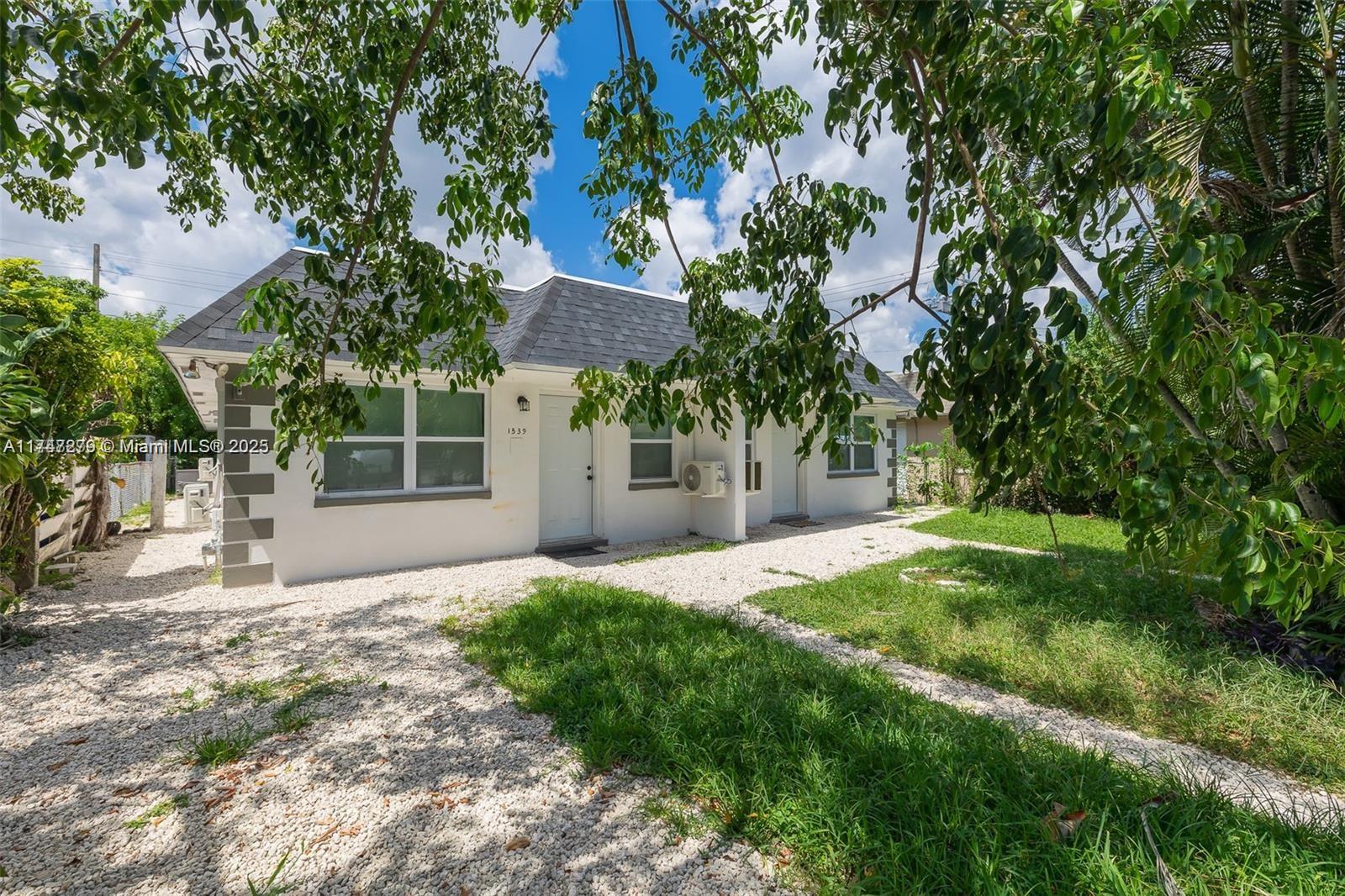 1539 NW 8th Ave