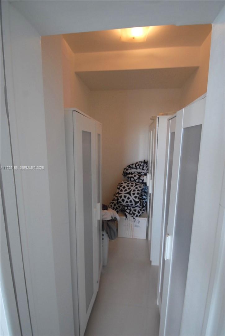 SOUTH BAY CLUB - Residential