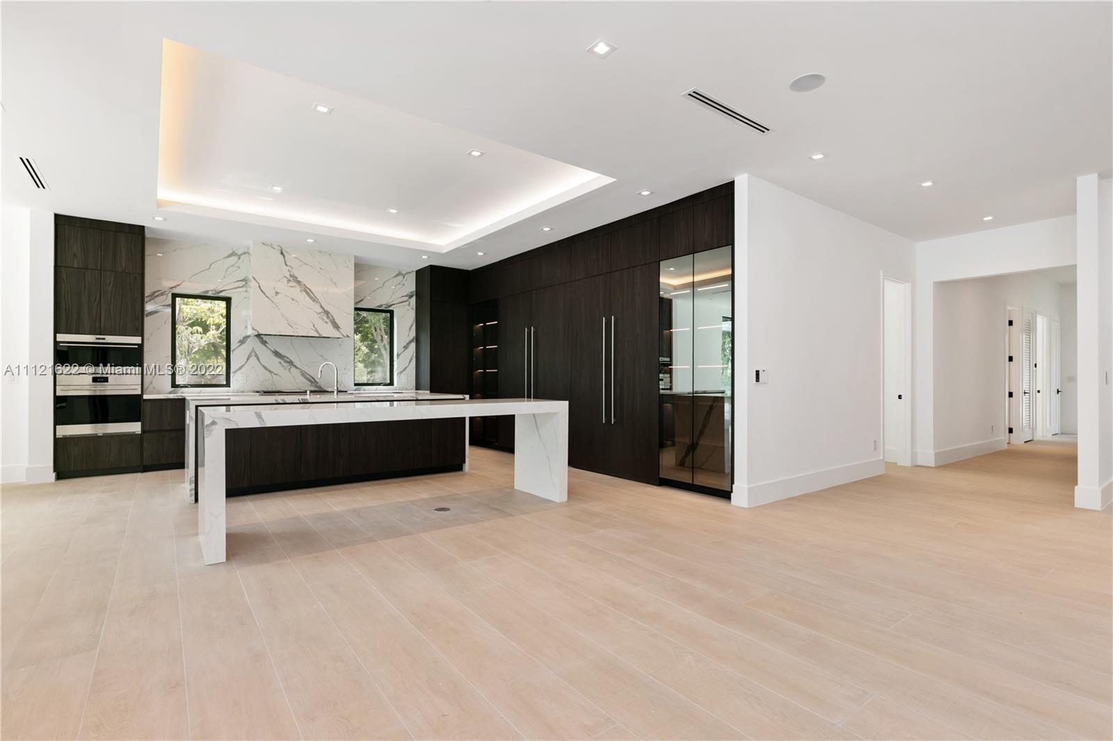 HELMS COUNTRY ESTATES RE- - Residential