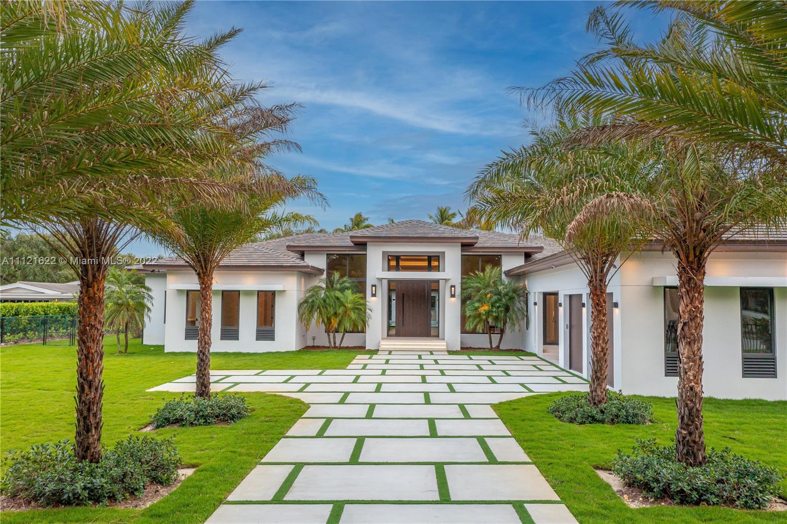 HELMS COUNTRY ESTATES RE- - Residential