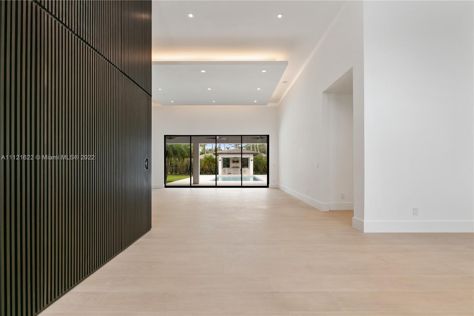 HELMS COUNTRY ESTATES RE- - Residential