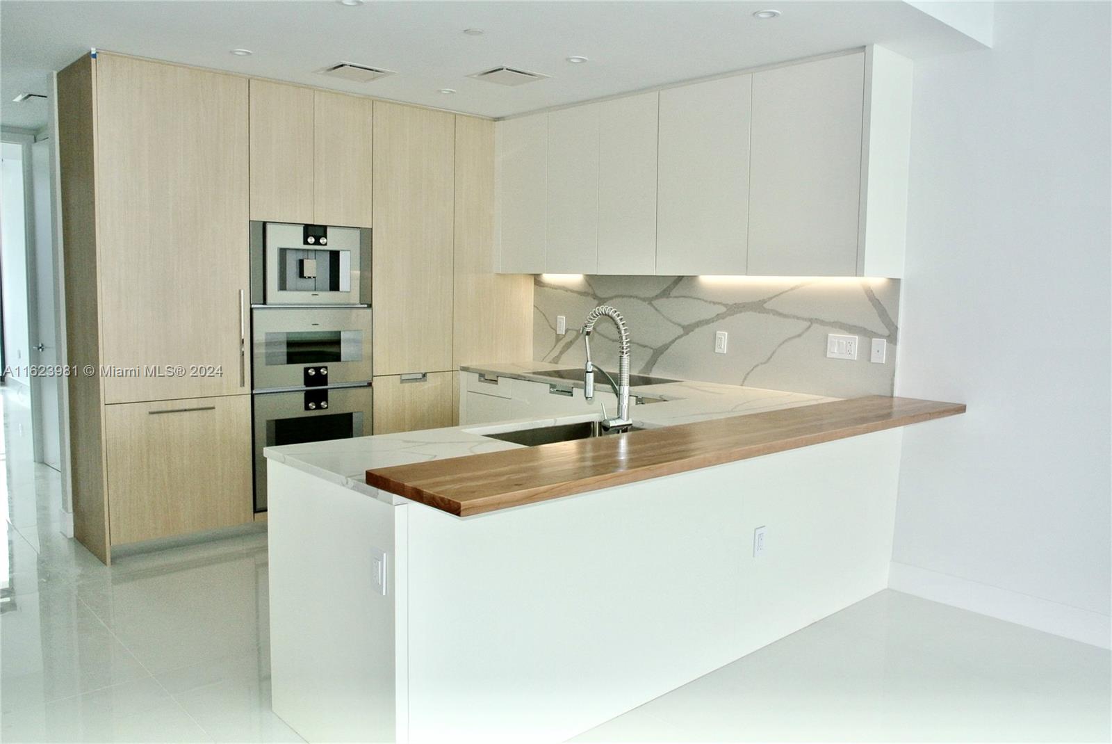 Ritz Carlton Sunny Isles - Residential Lease