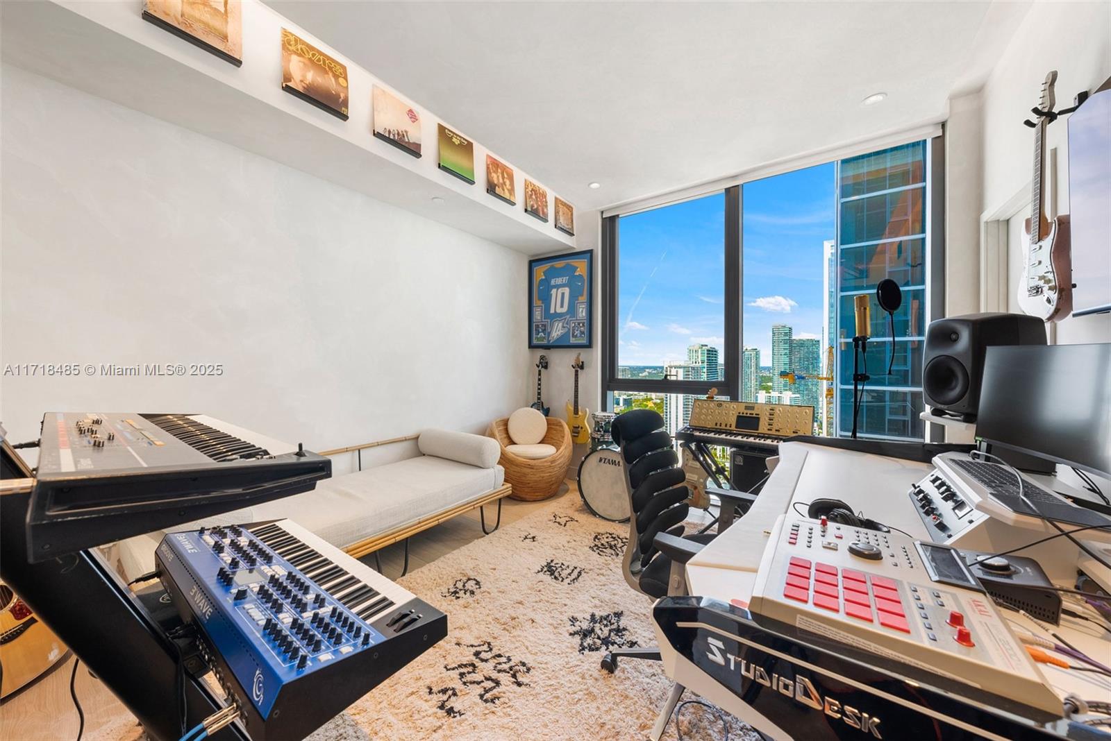 THE ELYSEE CONDO - Residential