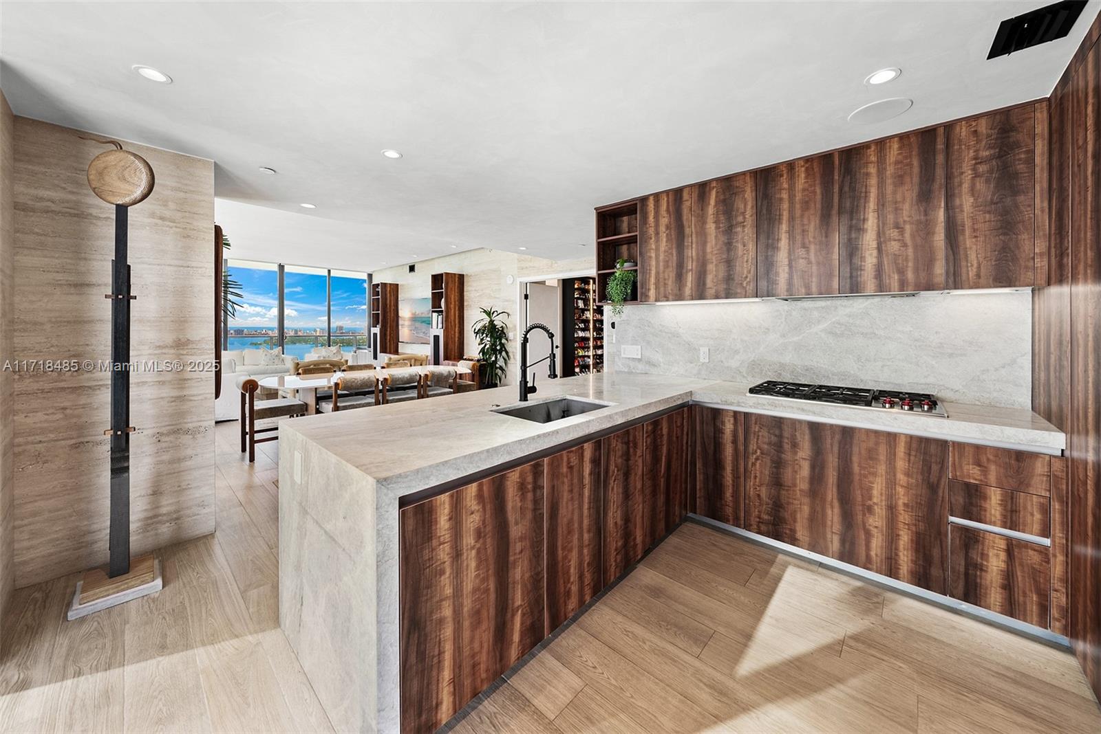 THE ELYSEE CONDO - Residential