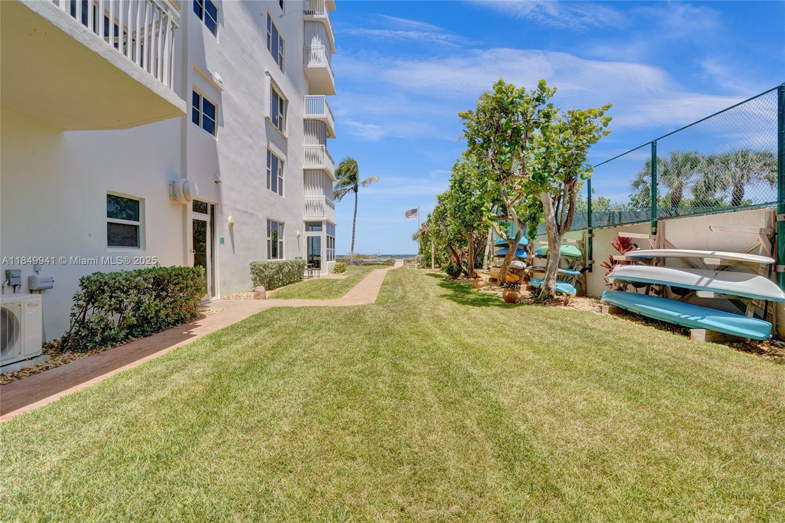 OCEAN SOUNDS CONDO - Residential
