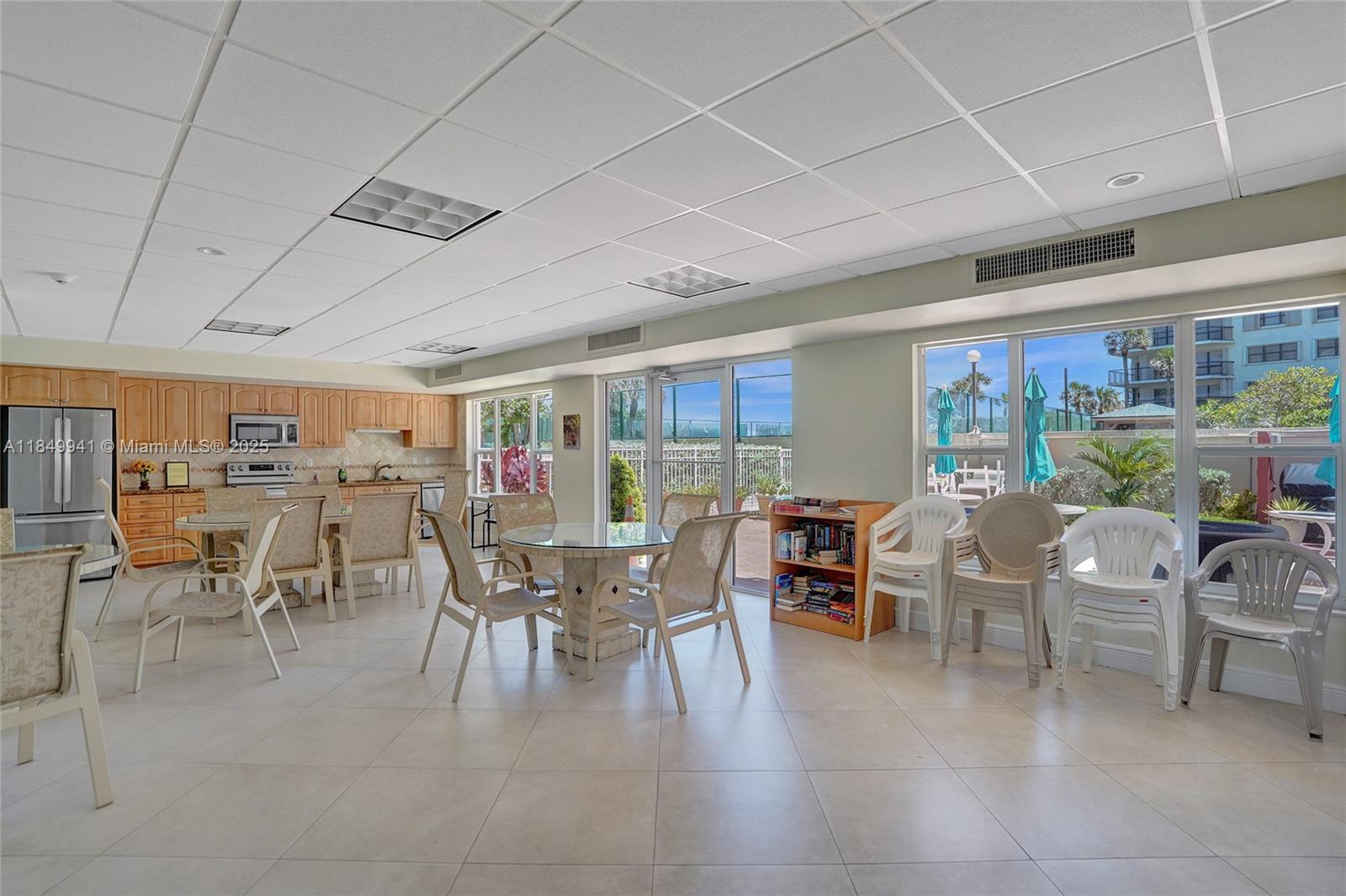 OCEAN SOUNDS CONDO - Residential