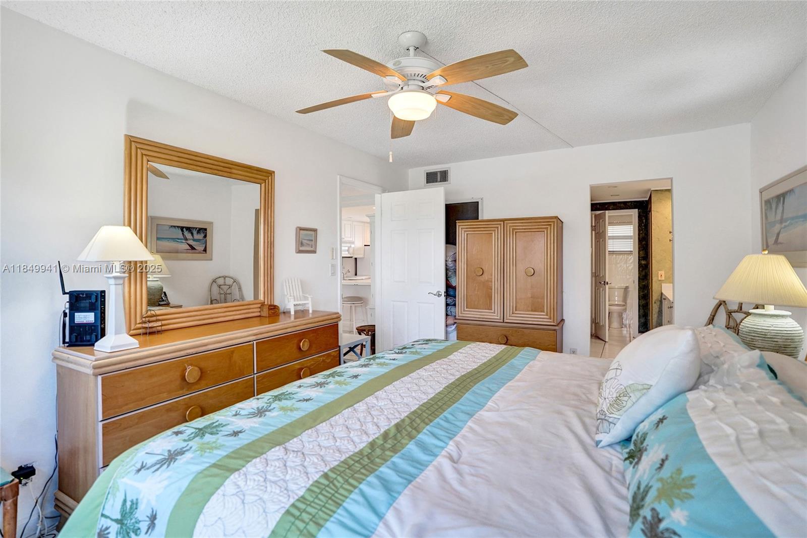 OCEAN SOUNDS CONDO - Residential