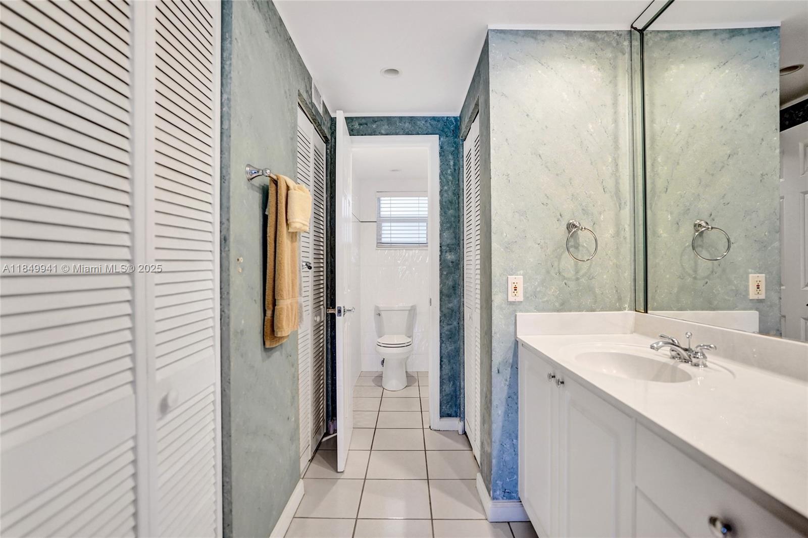 OCEAN SOUNDS CONDO - Residential