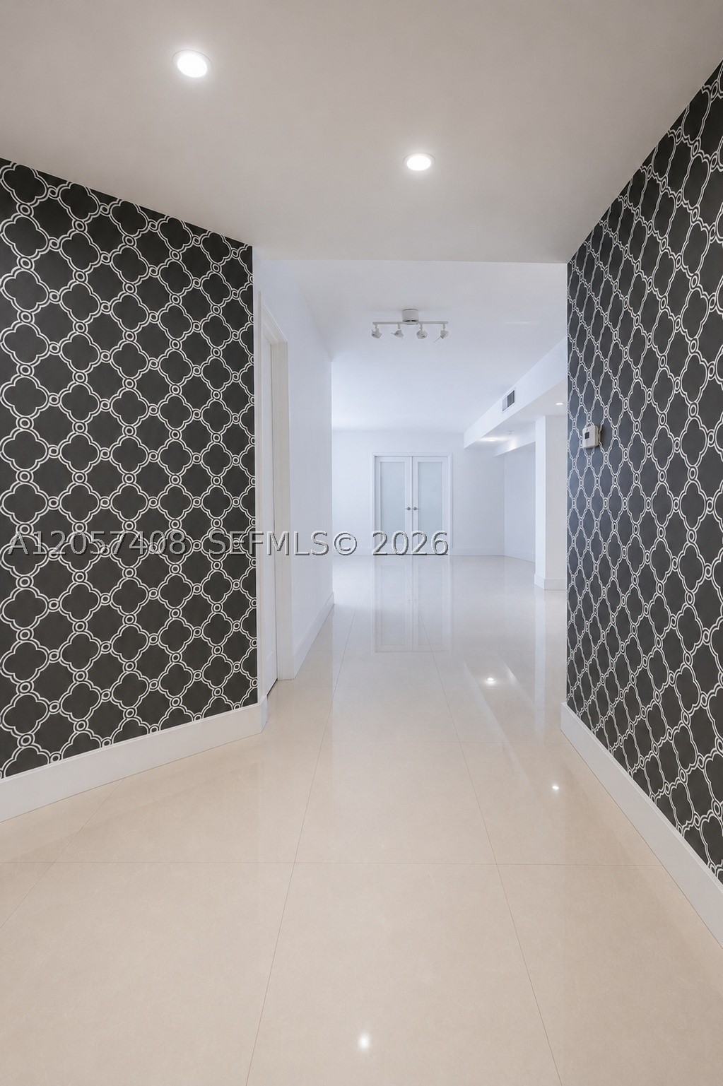 825 Brickell Bay Dr 1151