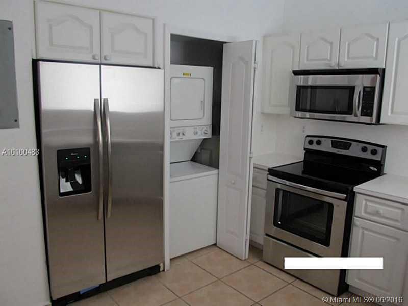 Tropical Court Villas Con - Residential Lease