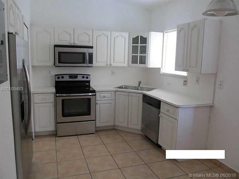 Tropical Court Villas Con - Residential Lease