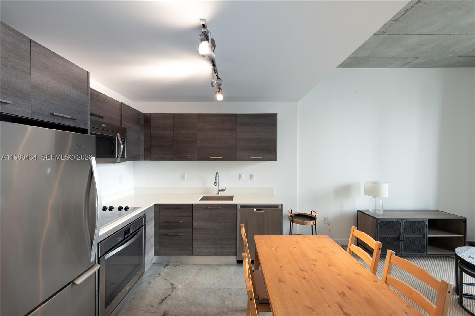 CENTRO CONDO - Residential