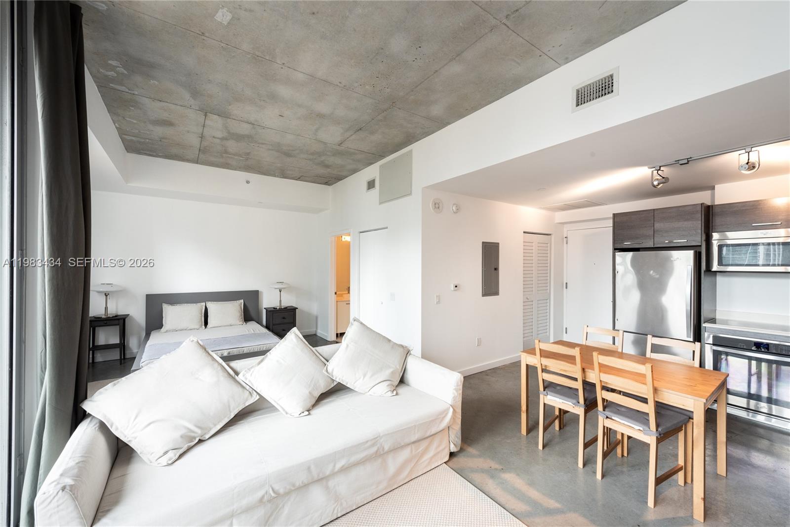 CENTRO CONDO - Residential