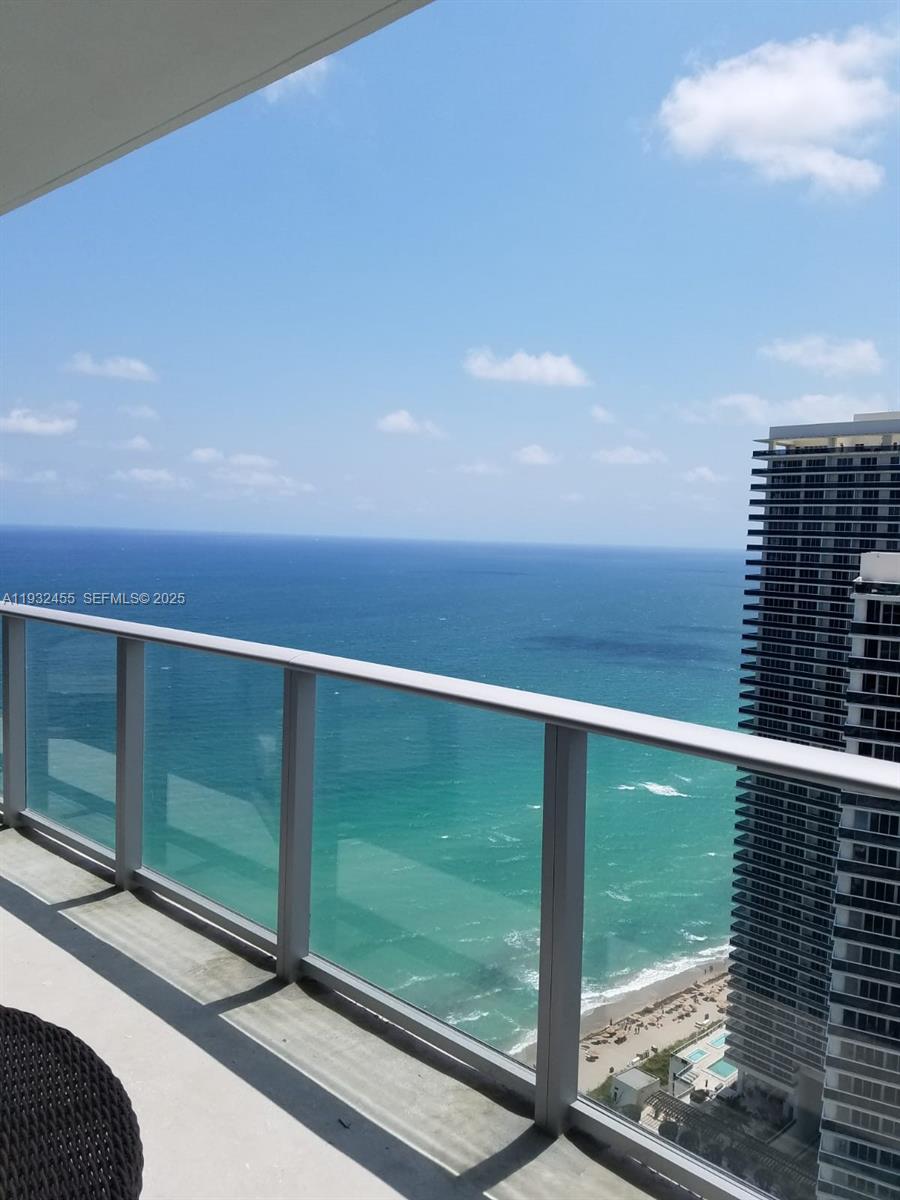 4111 SOUTH OCEAN DRIVE CO - Residential