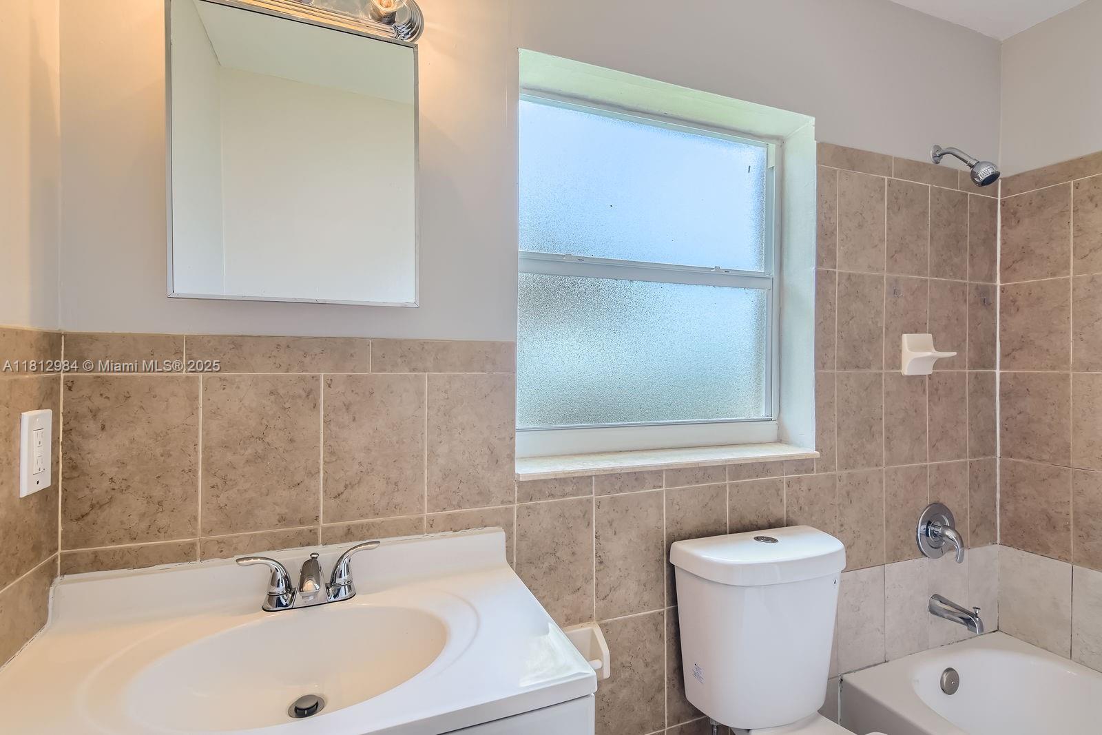 ACADEMY AWARD SEC 4 REPLA - Residential