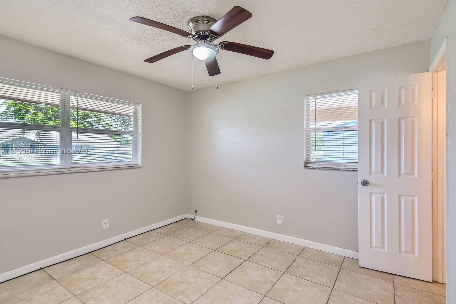 ACADEMY AWARD SEC 4 REPLA - Residential