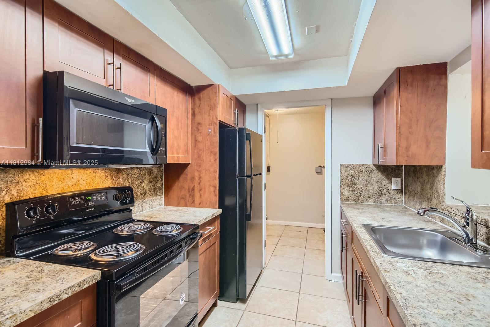 ACADEMY AWARD SEC 4 REPLA - Residential