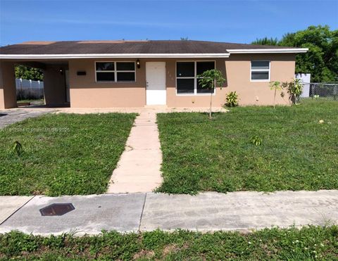 766 NW 35th Ave Lauderhill FL 33311