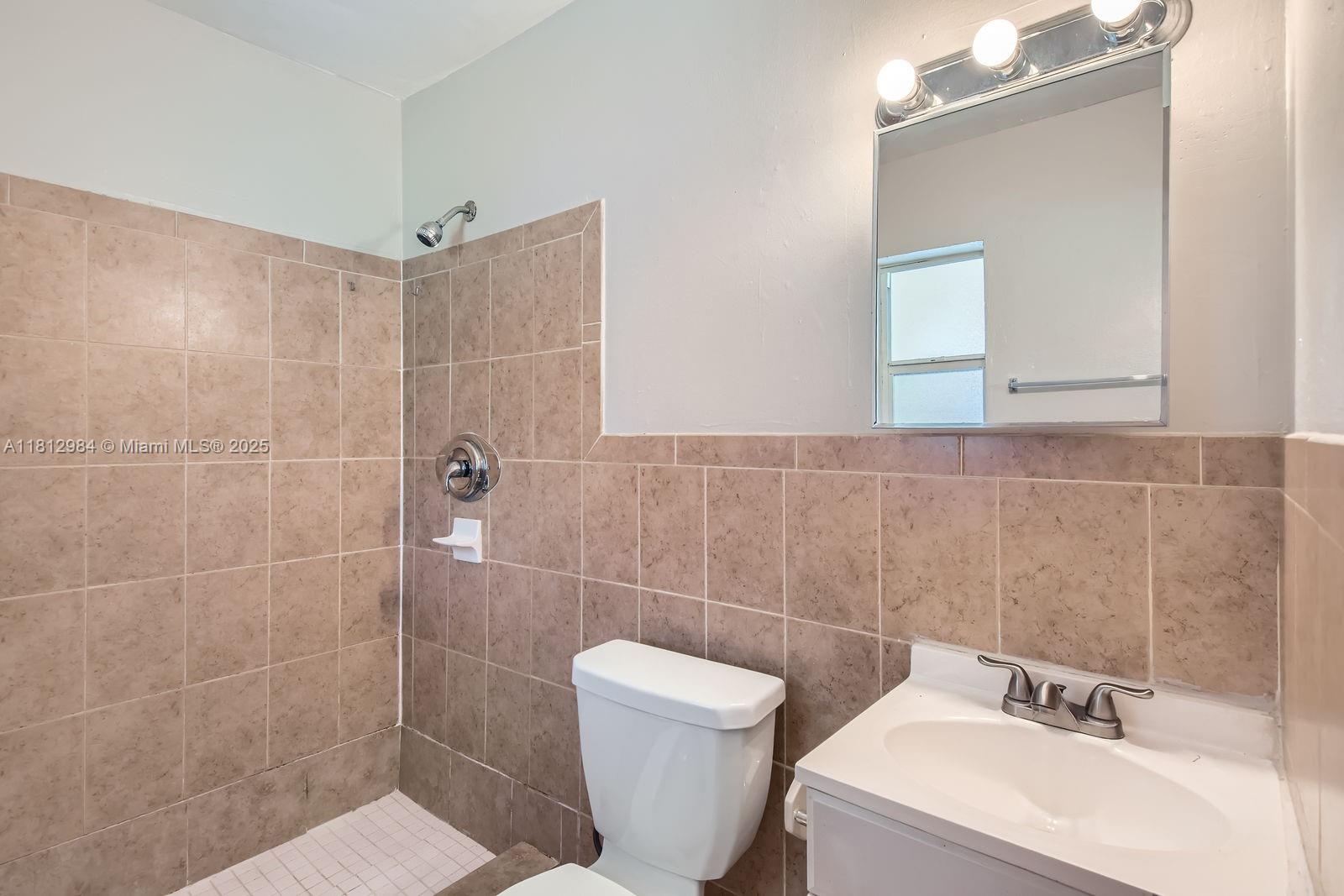 ACADEMY AWARD SEC 4 REPLA - Residential