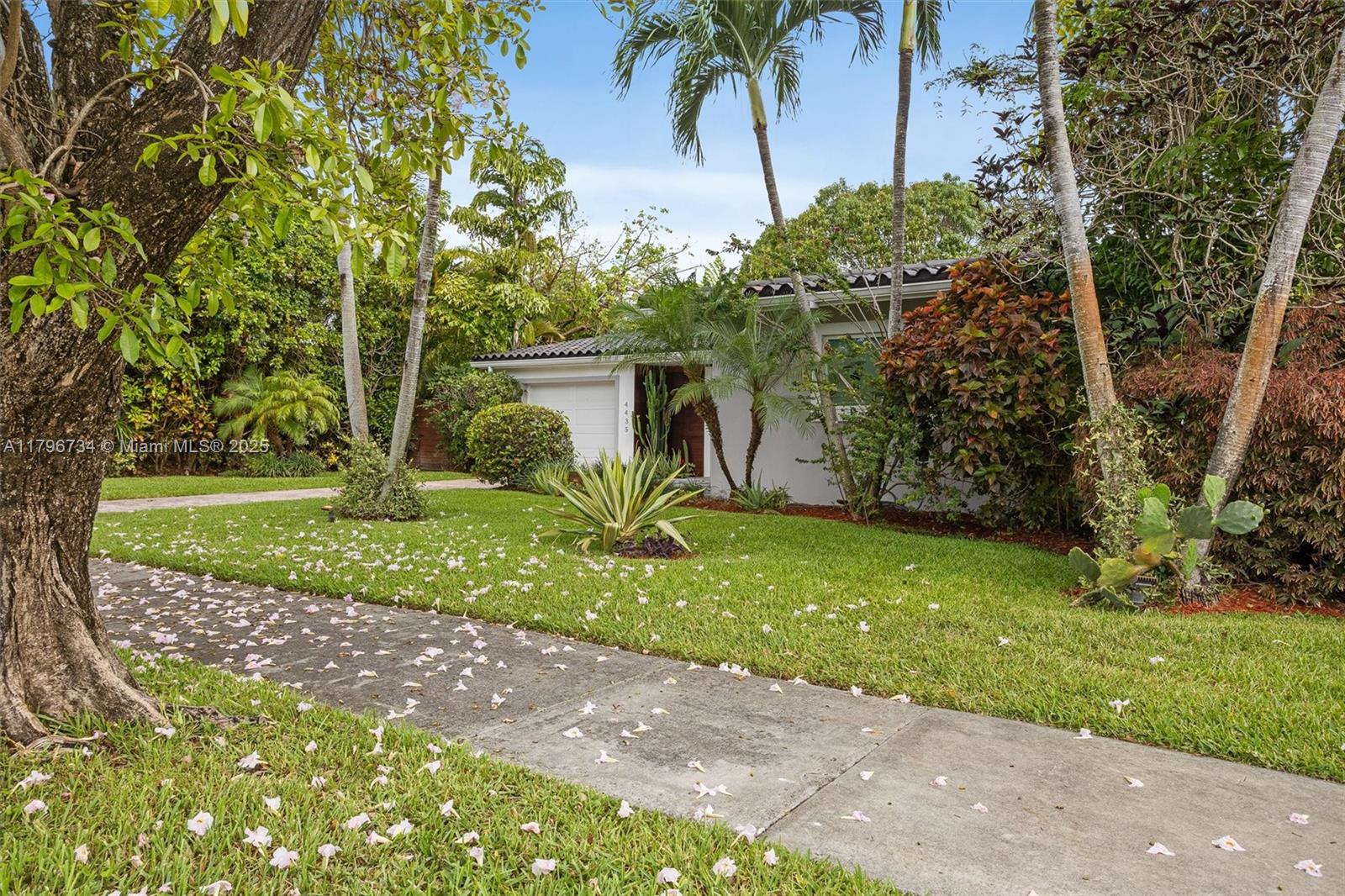 4435 SW 13th St