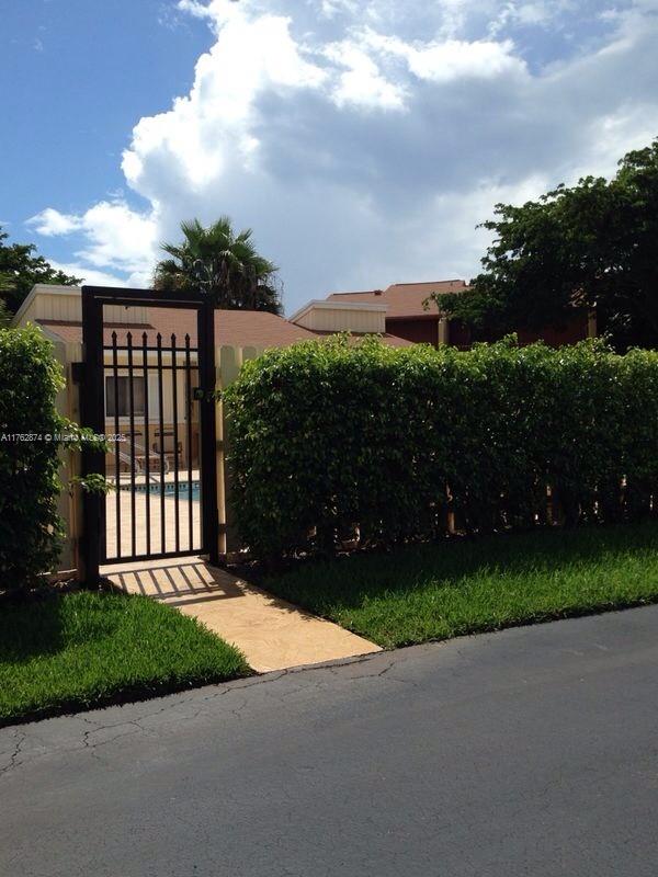 SANDPIPER BAY - Residential Lease