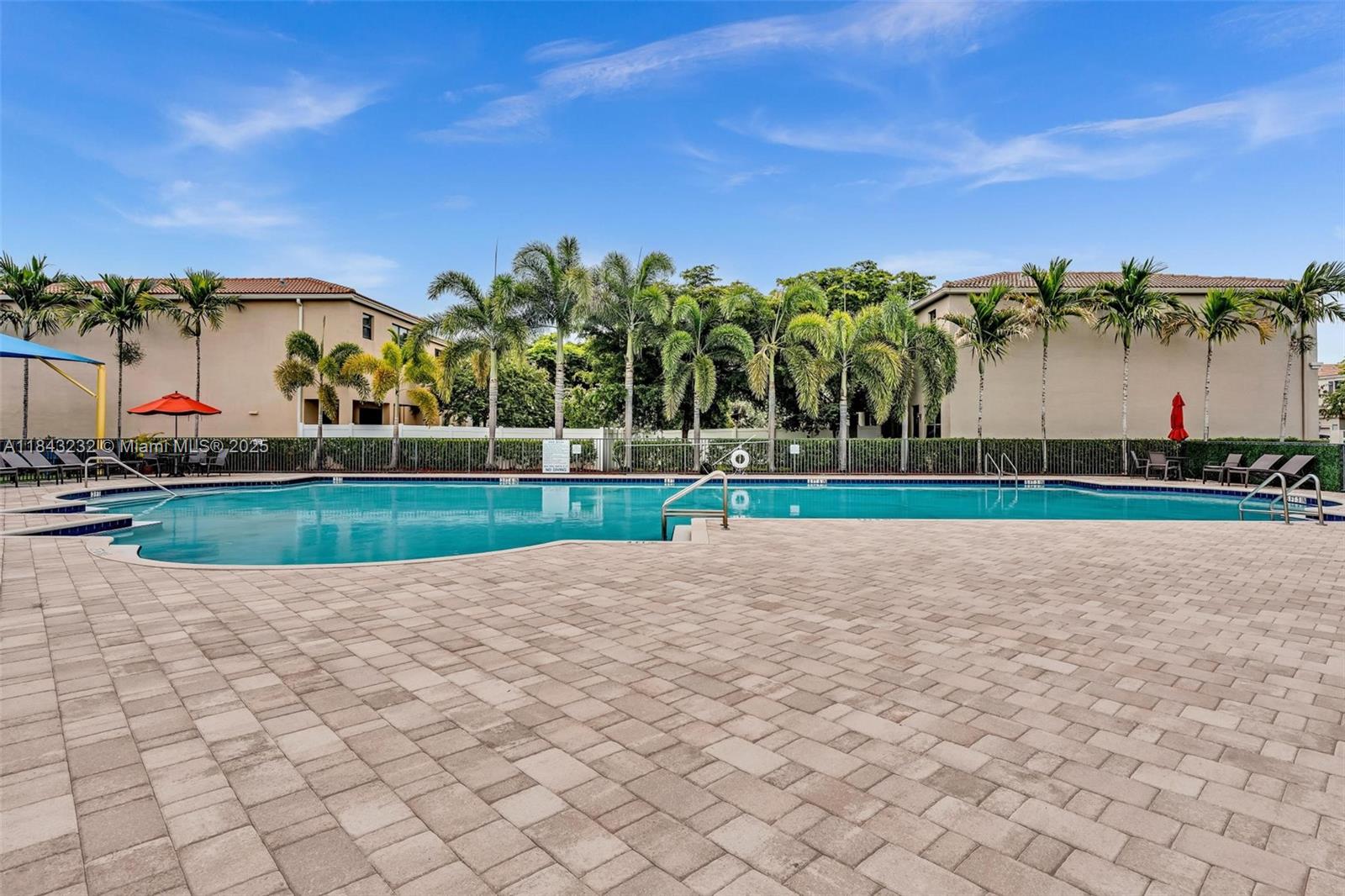 CHAMPION LAKES - Residential