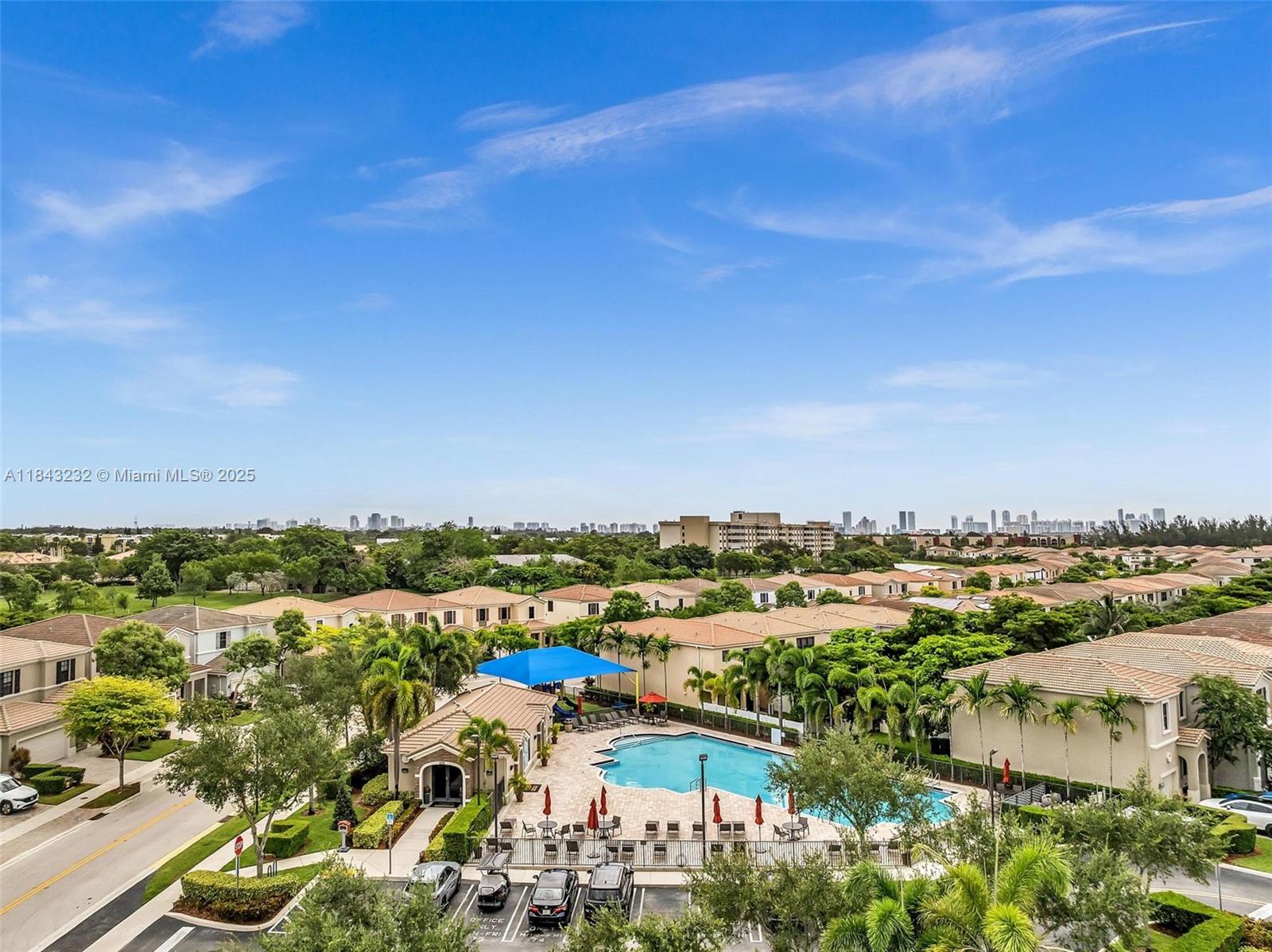 CHAMPION LAKES - Residential