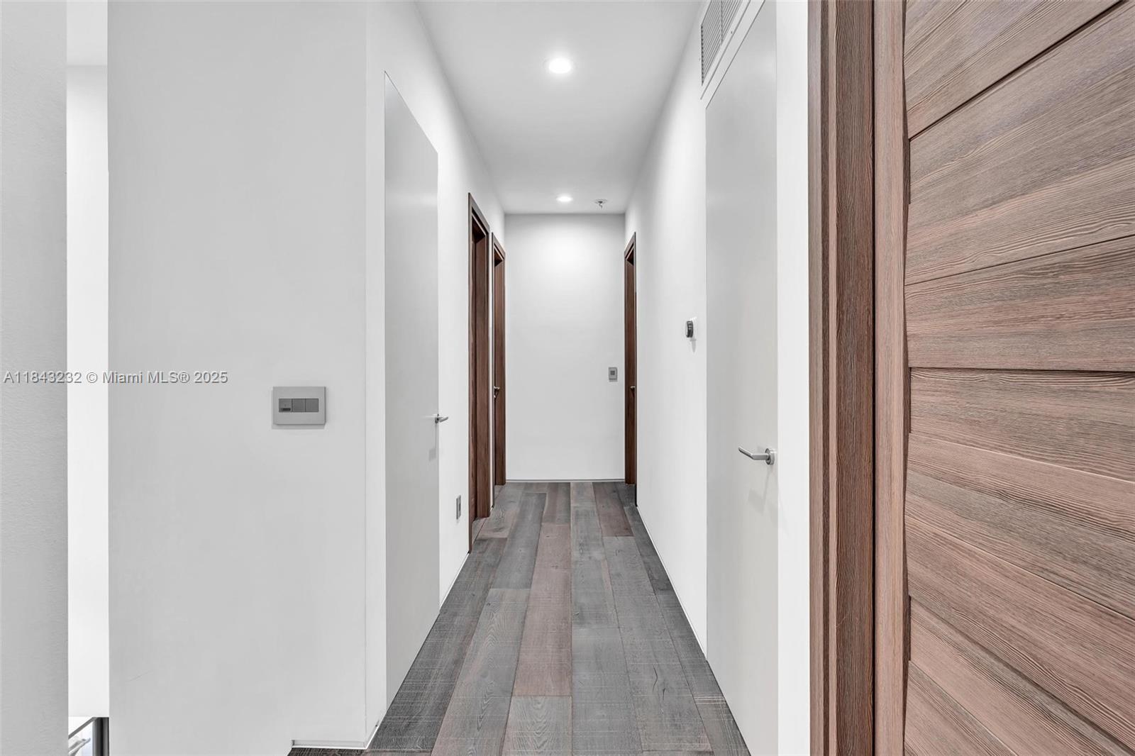 CHAMPION LAKES - Residential