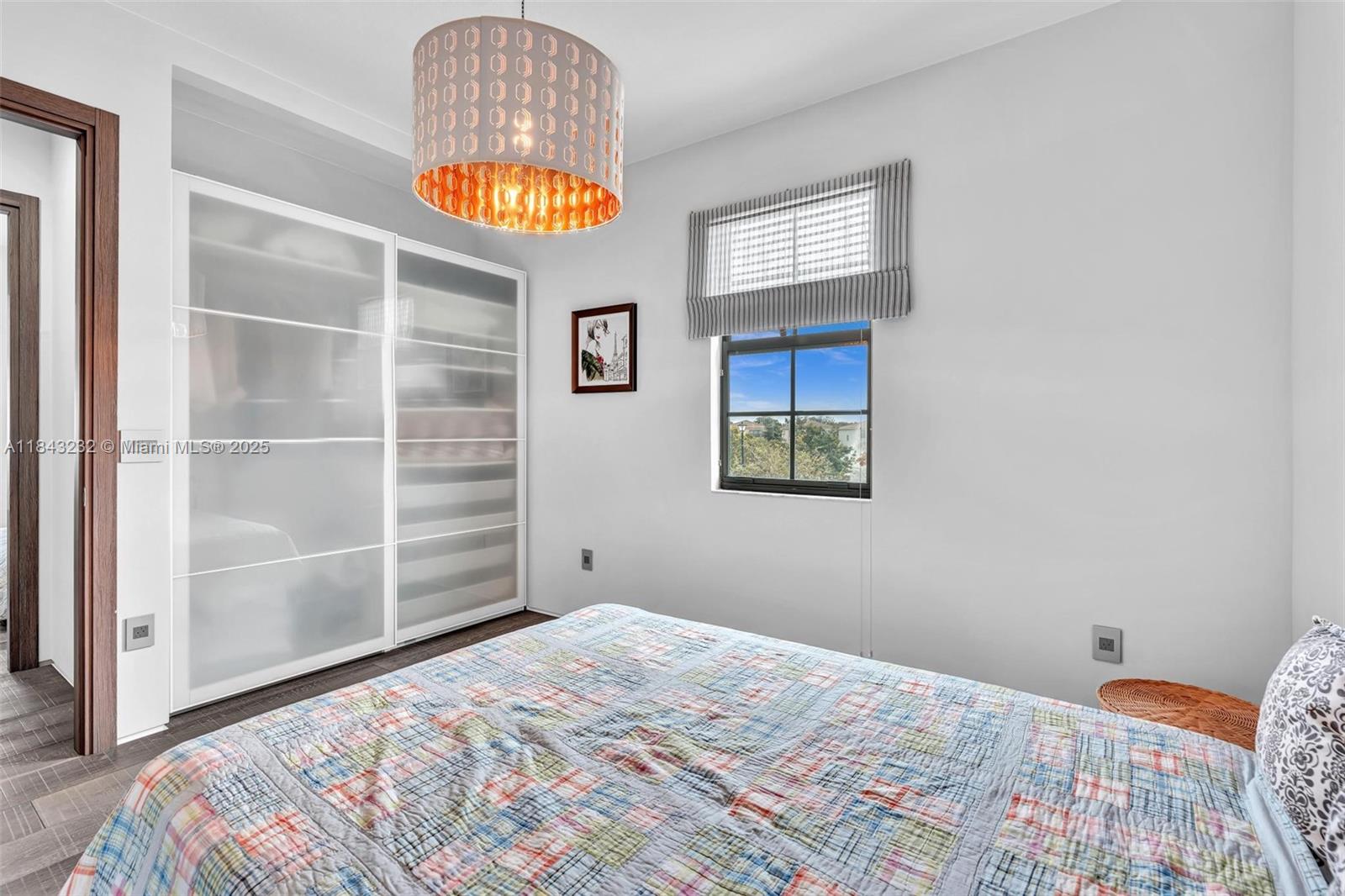 CHAMPION LAKES - Residential