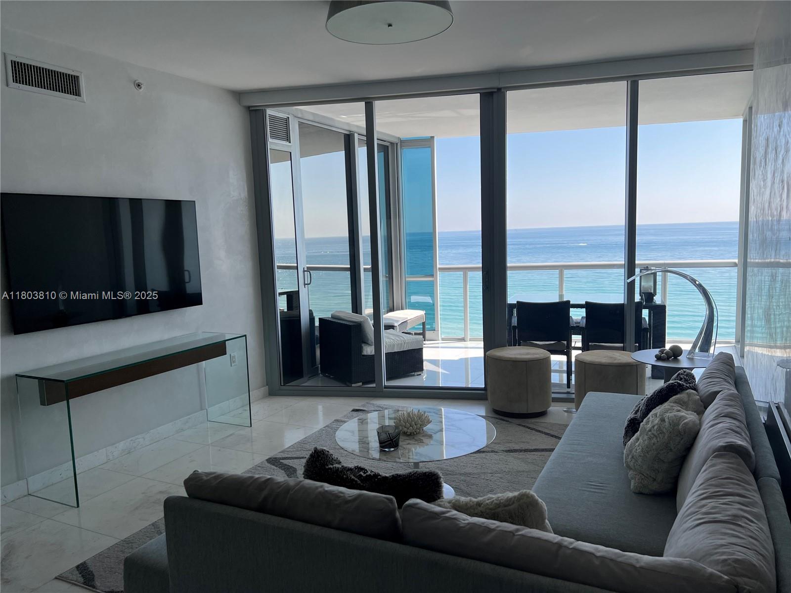 17121 Collins Ave 903