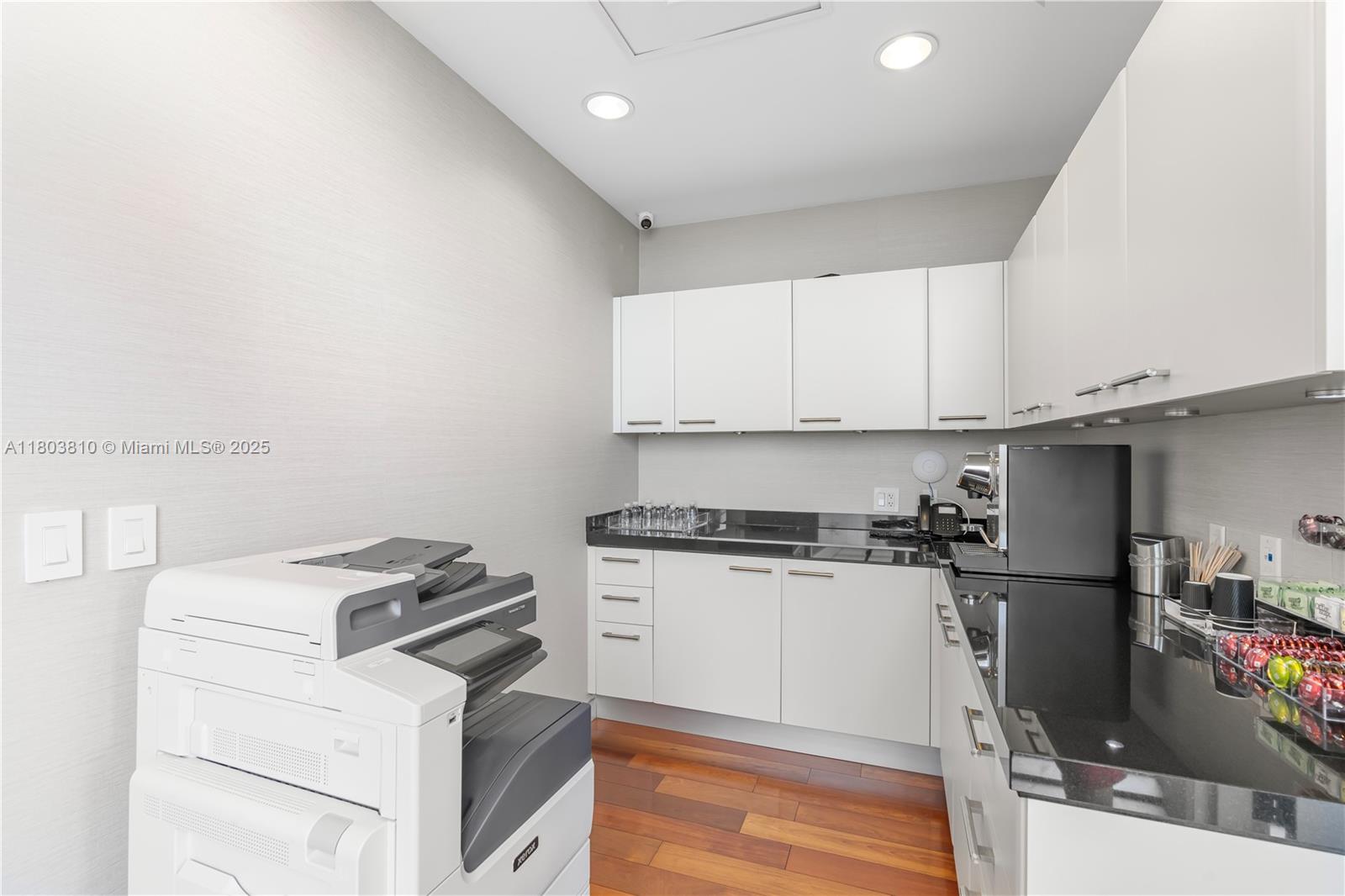 JADE OCEAN CONDO - Residential Lease