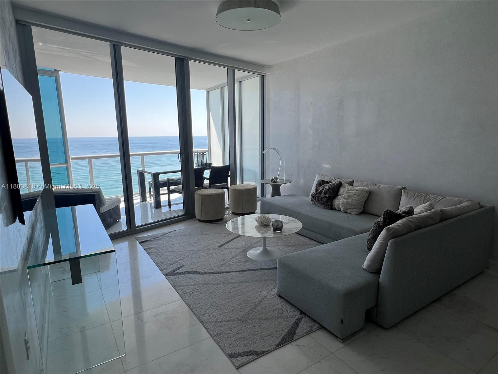 17121 Collins Ave 903