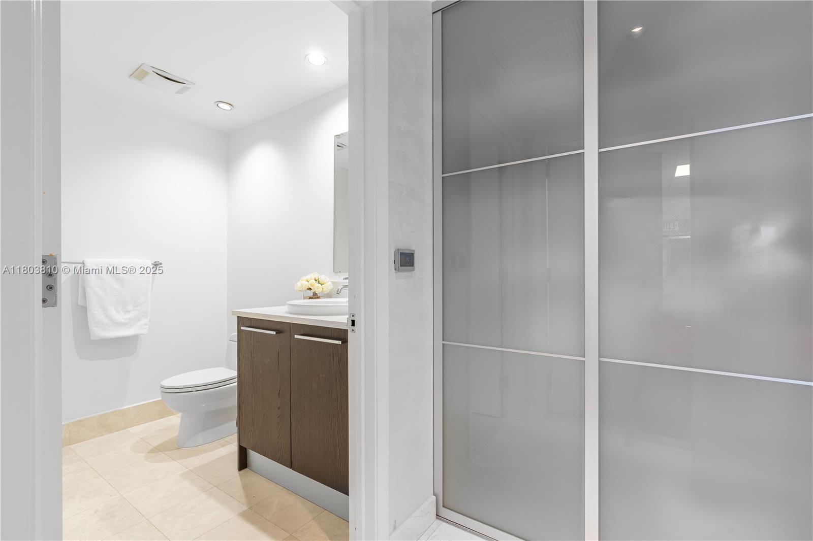 JADE OCEAN CONDO - Residential Lease