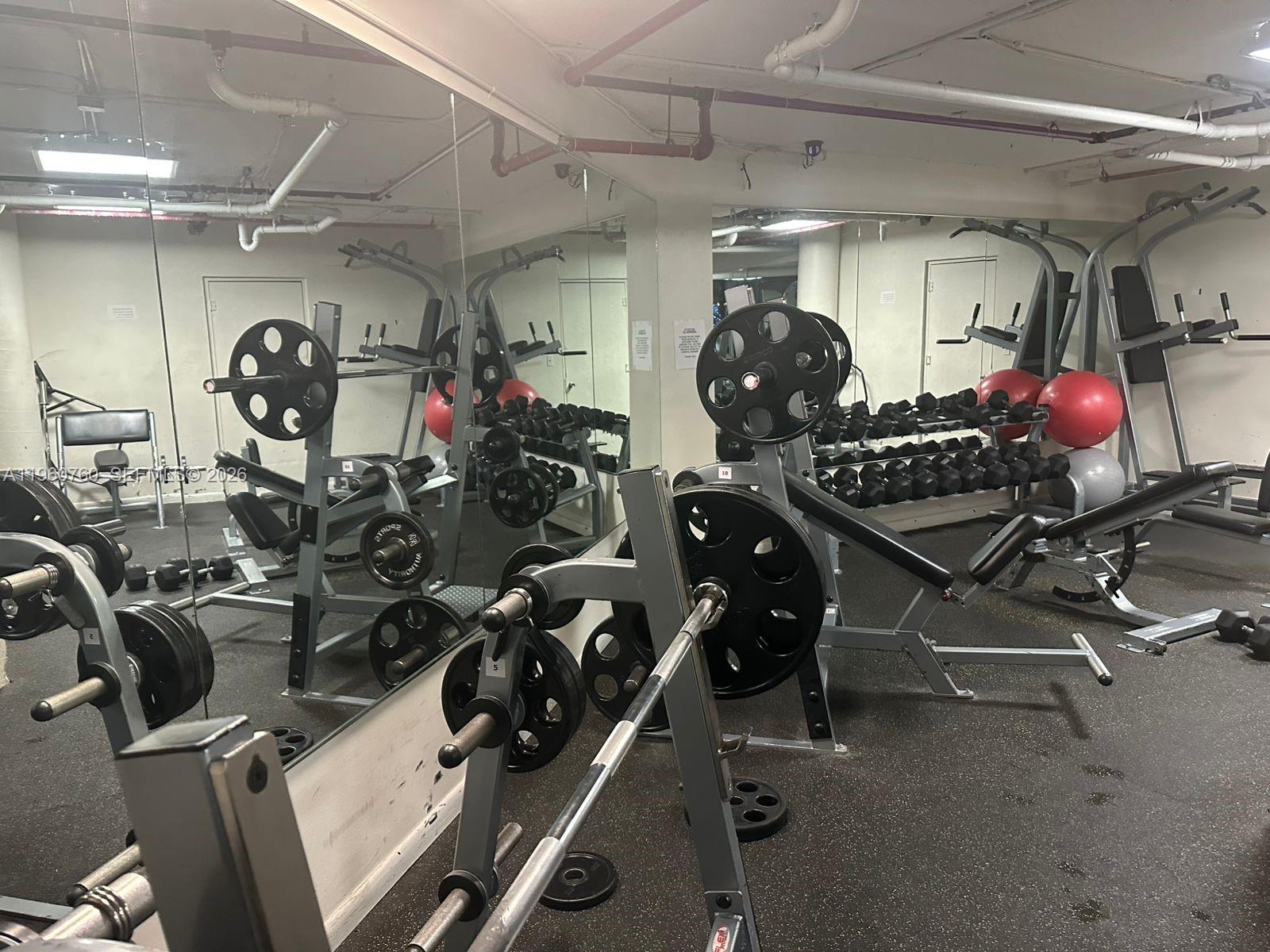 THE FOUR AMBASSADORS COND - Residential